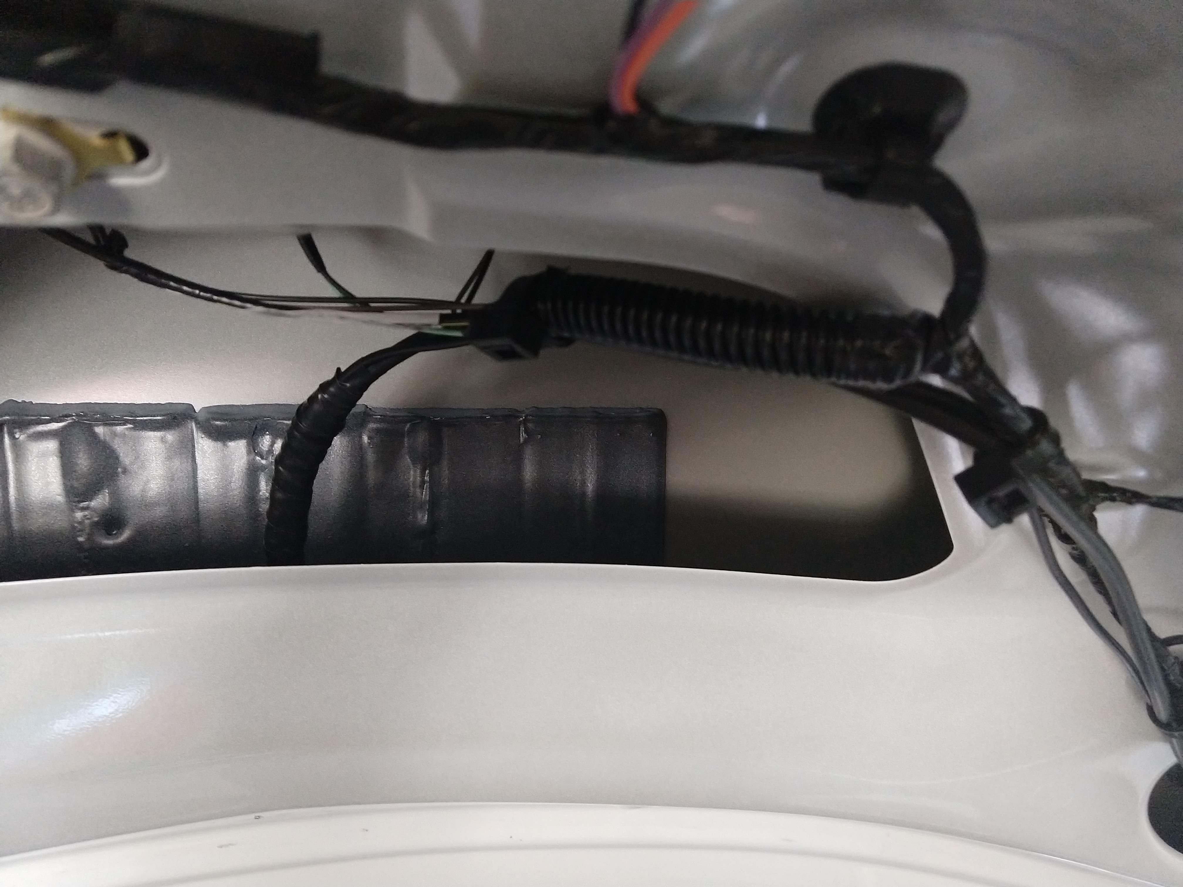 coax joining trunk lid wiring